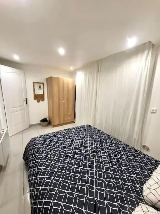 L'Essentiel - Parc Des Expositions Apartment Le Blanc-Mesnil 0*,
